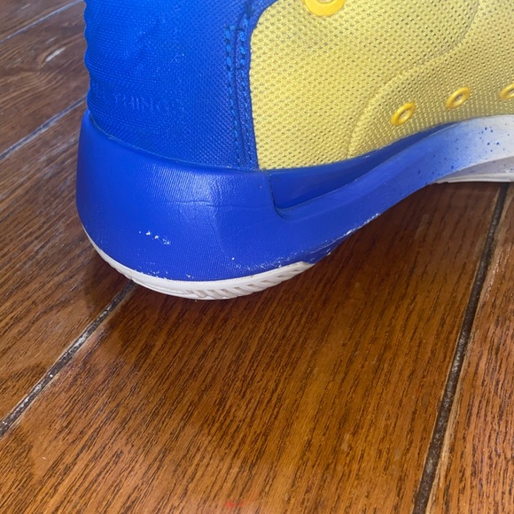Steph Curry Under Armour Wardell Sneakers - Picture 8 of 10